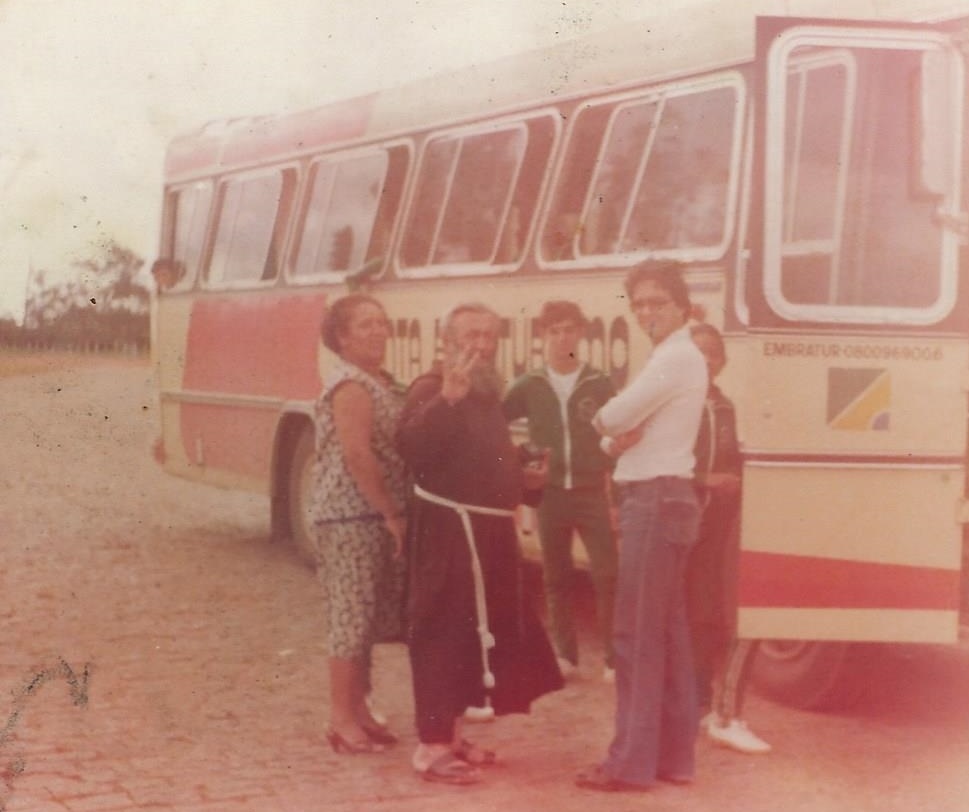 Terezinha de viagem a Brasília com a Bandinha Sorriso - 1979